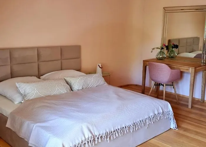 شقة Urlaubsnest Kuenstlerrefugium *